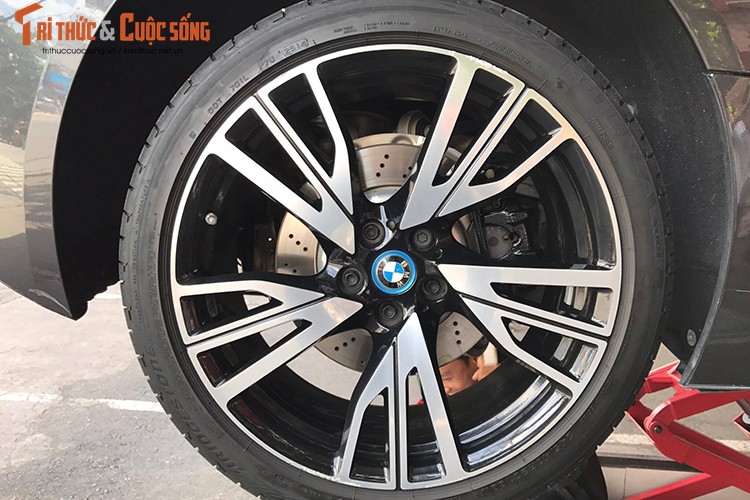 Sieu xe BMW i8 dau tien ve Binh Duong gia 4,1 ty-Hinh-4